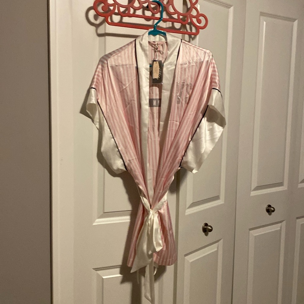 Brand New Victoria’s Secret 2013 Fashion Show Robe